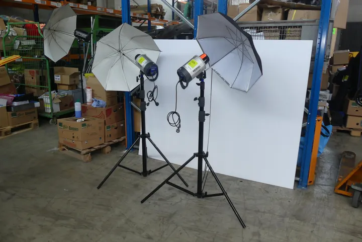 Hensel Studioblitzset mit Stativen und Schirmen Modell: Expert Pro 500 Plus, Integra 250 Plus